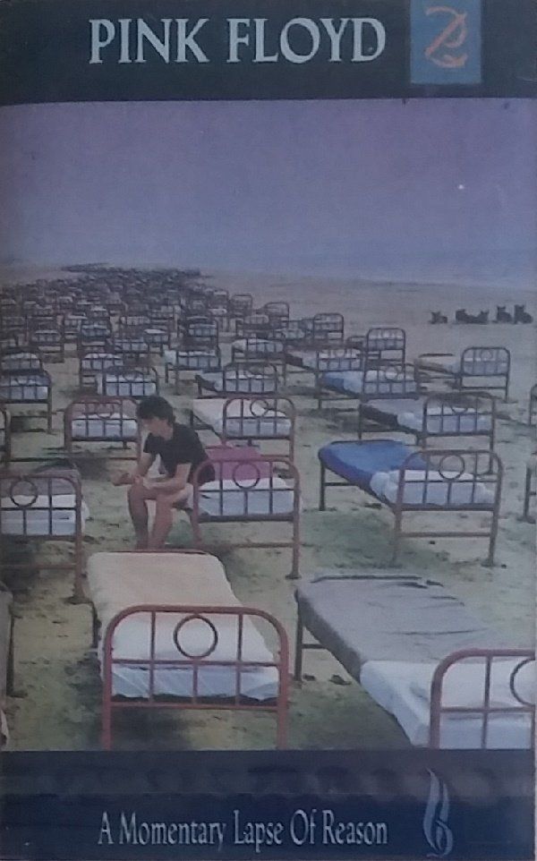 PINK FLOYD - A MOMENTARY LAPSE OF REASON (MC)