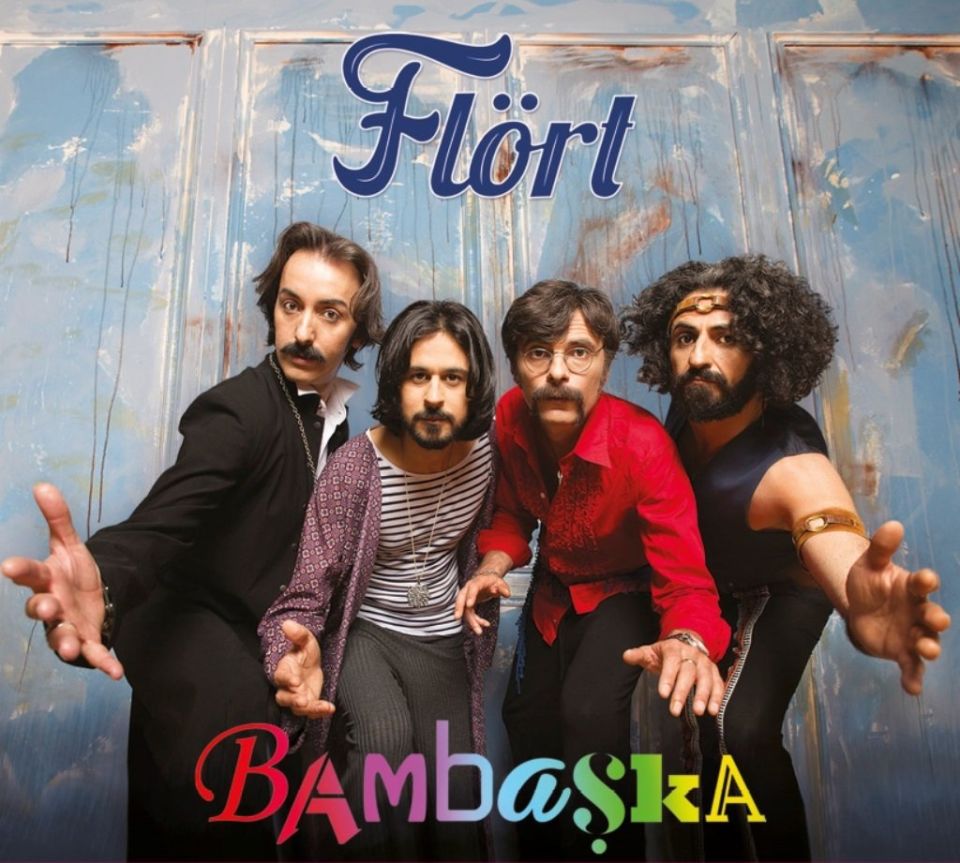 FLÖRT - BAMBAŞKA