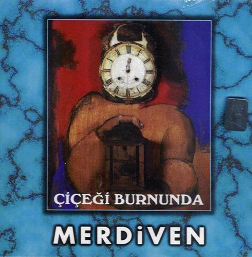 MERDİVEN - ÇİÇEĞİ BURNUNDA