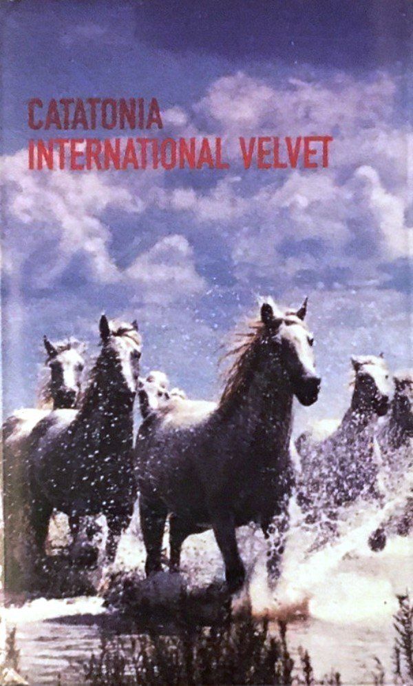 CATATONIA - INTERNATIONAL VELVET (MC)